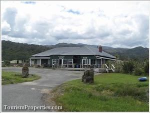 Hotel with stunning coast line outlook at very affordable price tag